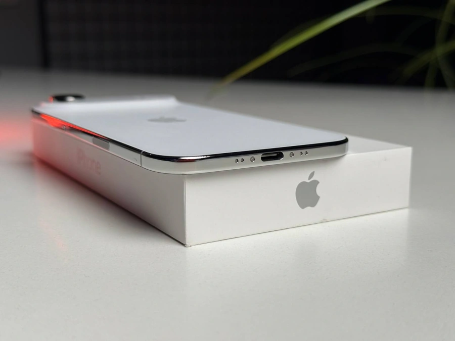 ВІТРИННИЙ Apple iPhone Air 256GB Cloud White (MG2M4, MG194, MG284) - Стан: ідеальний | Акумулятор: 100% | Комплектація: повний | Гарантія: 3 міс.
