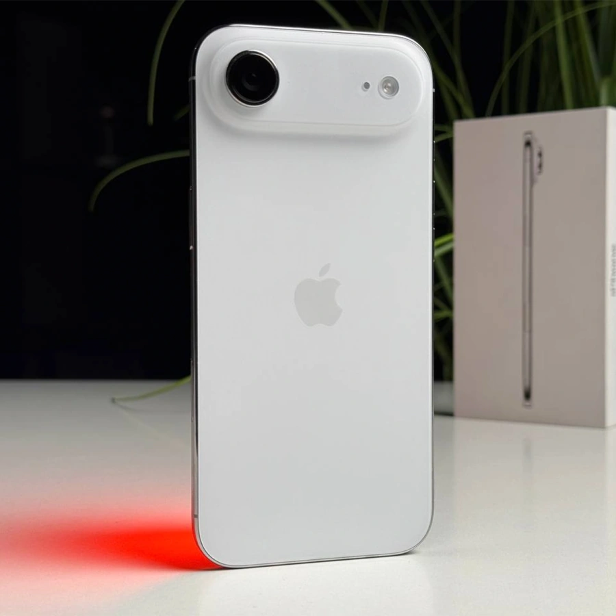 ВІТРИННИЙ Apple iPhone Air 256GB Cloud White (MG2M4, MG194, MG284) - Стан: ідеальний | Акумулятор: 100% | Комплектація: повний | Гарантія: 3 міс.
