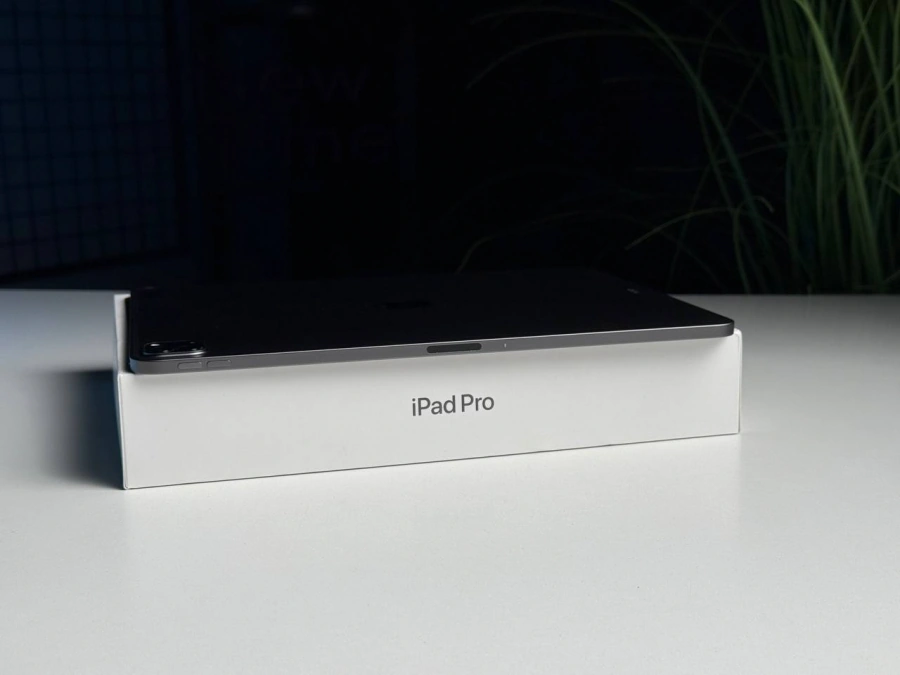 ВЖИВАНИЙ Б/У iPad Pro 12.9" 2021 Wi-Fi 128GB Space Gray (MHNF3) - Состояние: хороший | Аккумулятор: 80% | Комплектация: полный | Гарантія: 3 мес.
