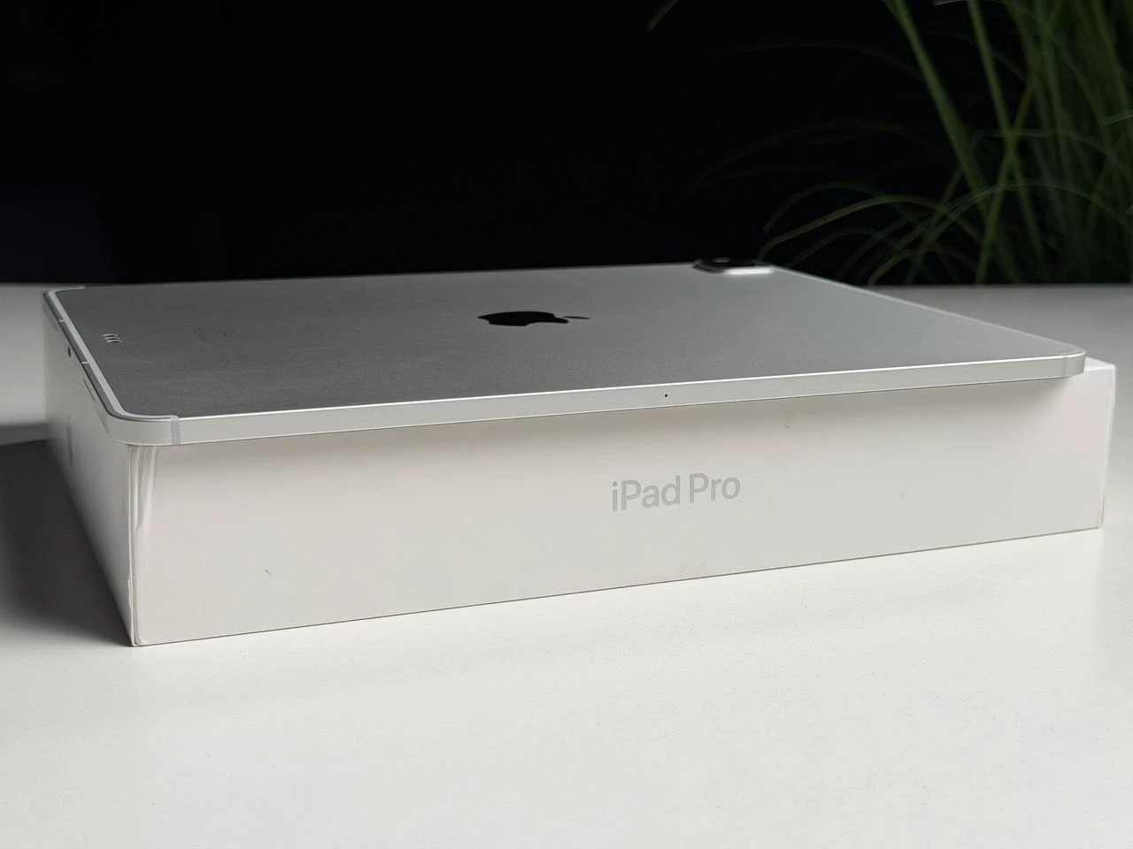 ВЖИВАНИЙ Б/У iPad Pro 12.9" 2021 Wi-Fi + Cellular 128GB Silver (MHNT3, MHR53) - Состояние: хороший | Аккумулятор: 95% | Комплектация: полный | Гарантия: 3 мес.