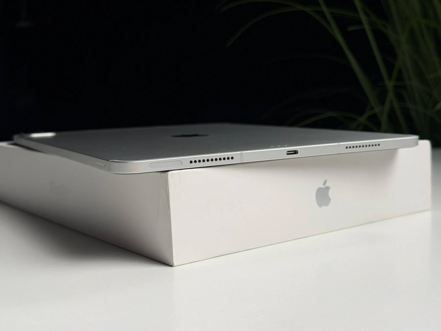 ВЖИВАНИЙ Б/У iPad Pro 12.9" 2021 Wi-Fi + Cellular 128GB Silver (MHNT3, MHR53) - Стан: гарний | Акумулятор: 95% | Комплектація: повний | Гарантія: 3 міс.