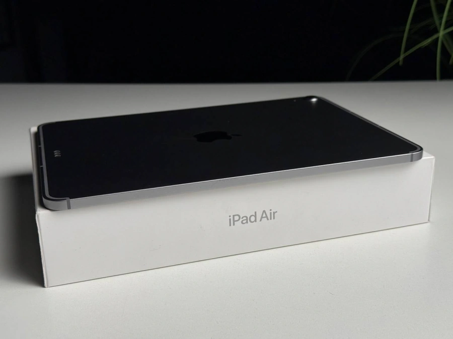 ВІТРИННИЙ Планшет Apple iPad Air 11'' M3 2025 Wi-Fi + Cellular 256GB Space Gray (MCG04) - Стан: ідеальний | Акумулятор: 100% | Комплектація: повний | Гарантія: 3 міс.