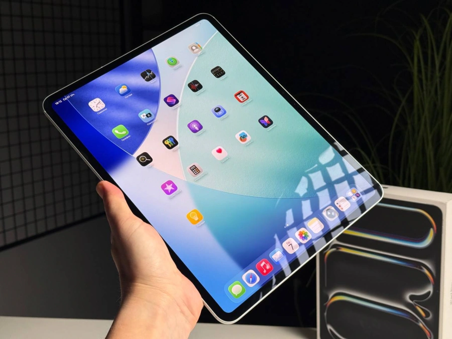 ВЖИВАНИЙ Б/У Планшет Apple iPad Pro 13" M4 2024 Wi-Fi + Cellular 256GB with Standard glass - Silver (MVXT3) - Стан: гарний | Акумулятор: 100% | Комплектація: повний | Гарантія: 3 міс.