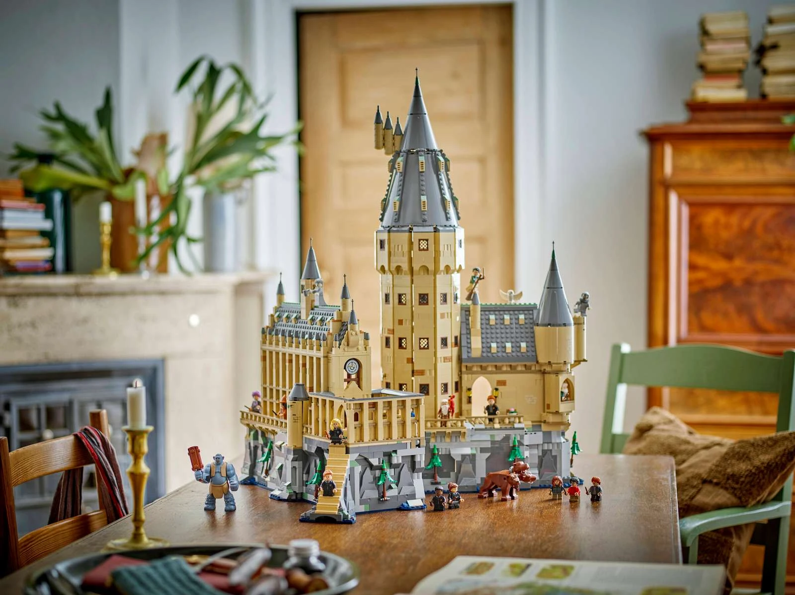 Блоковый конструктор LEGO Harry Potter Замок Хогвартс: главная башня (76454)
