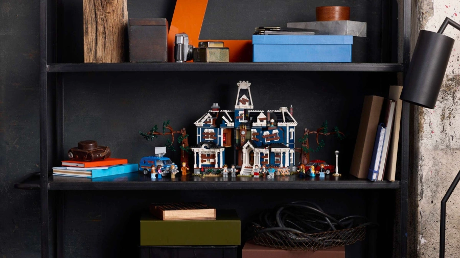 Блоковий конструктор LEGO Icons Дивні дива: Дім Крилів (11370)