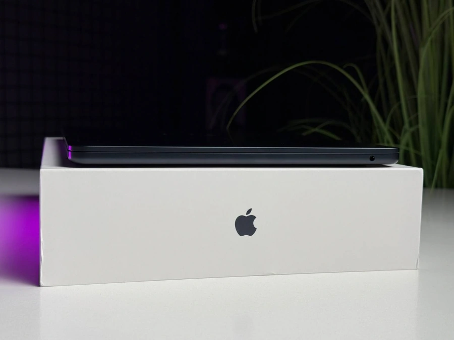 OPEN BOX MacBook Air 13" 2025 M4/10CPU/10GPU/24GB/512GB Midnight (MC6C4) - Состояние: идеальное | Аккумулятор: 100% | Комплектация: полный | Гарантия: 3 мес.