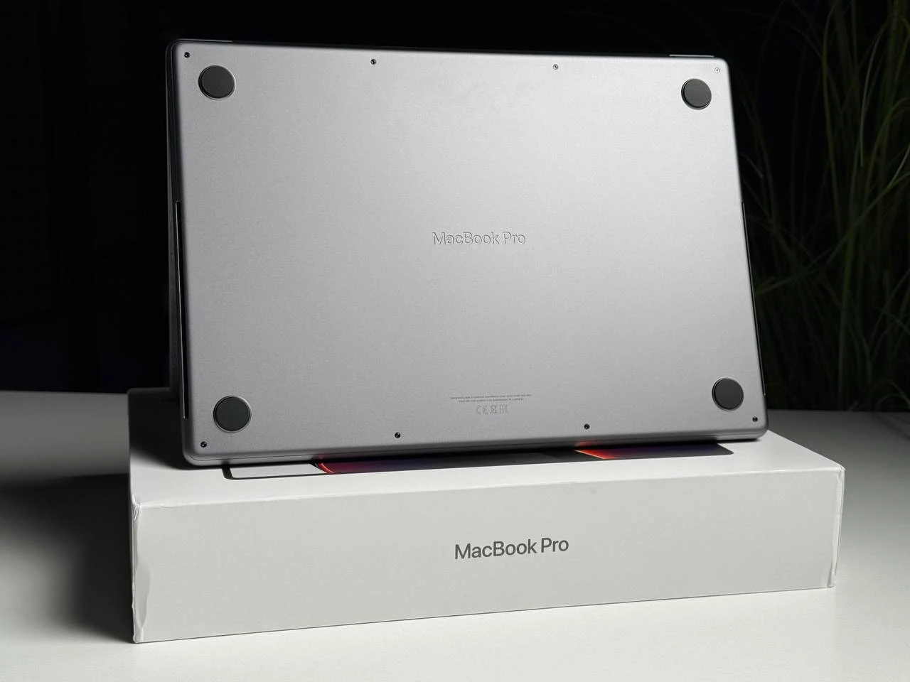 OPEN BOX MacBook Pro 16" M1 Pro/16GB/512GB Space Gray (MK183) - Стан: гарний | Акумулятор: 100% | Комплектація: повний | Гарантія: 3 міс.