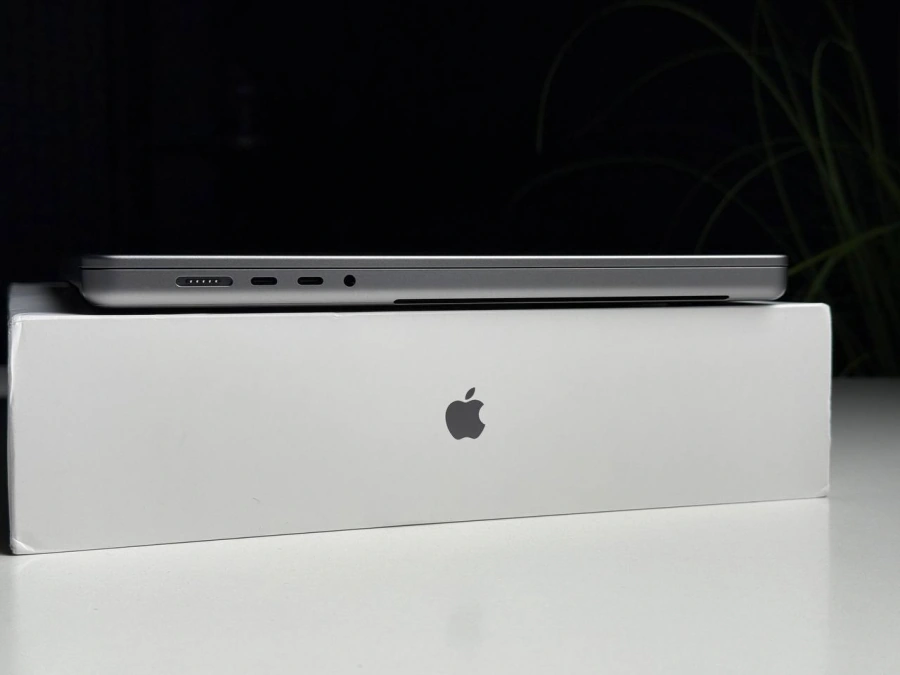 OPEN BOX MacBook Pro 16" M1 Pro/16GB/512GB Space Gray (MK183) - Стан: гарний | Акумулятор: 100% | Комплектація: повний | Гарантія: 3 міс.