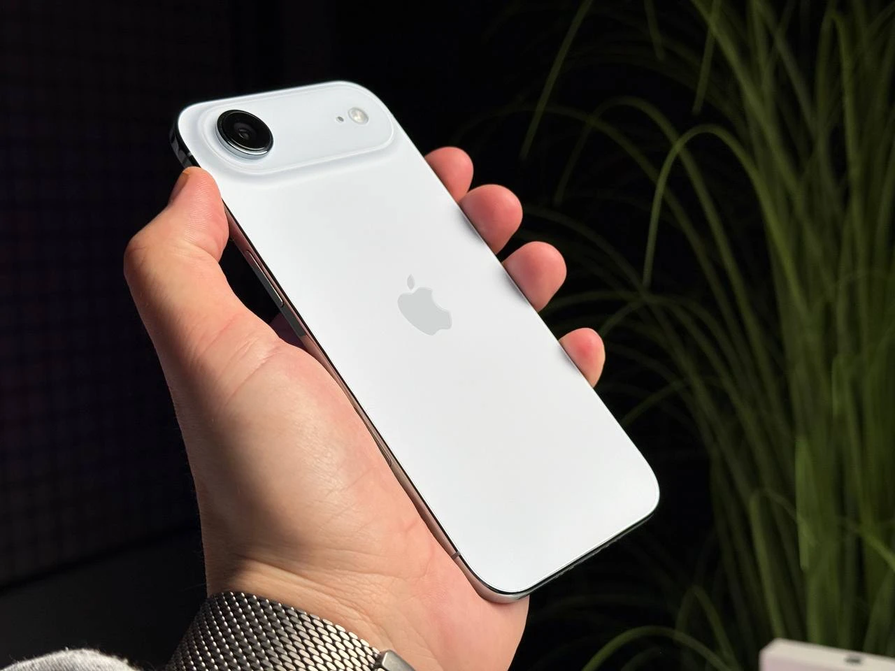 ВІТРИННИЙ Apple iPhone Air 256GB Sky Blue (MG2P4, MG1D4, MG2A4) - Стан: ідеальний | Акумулятор: 100% | Комплектація: повний | Гарантія: 3 міс.