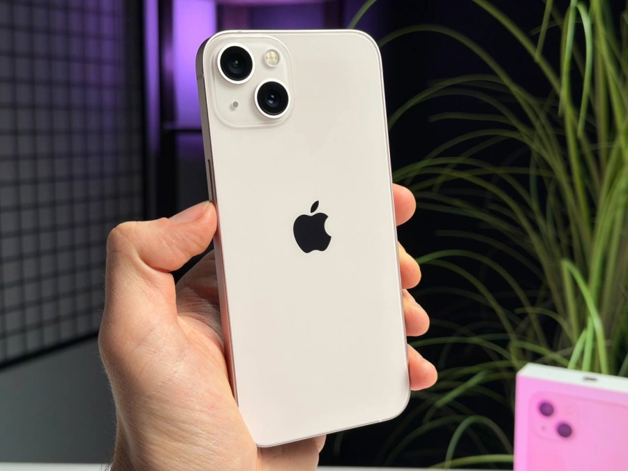ВЖИВАНИЙ Б/У Apple iPhone 13 256GB Pink (MLMY3, MLQ83) - Состояние: идеальное | Аккумулятор: 95% | Комплектация: полный | Гарантия: 3 мес.