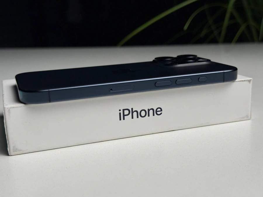 ВЖИВАНИЙ Б/У Apple iPhone 15 Pro 128GB Blue Titanium (MTV03) - Стан: гарний | Акумулятор: 89% | Комплектація: повний | Гарантія: 3 міс.