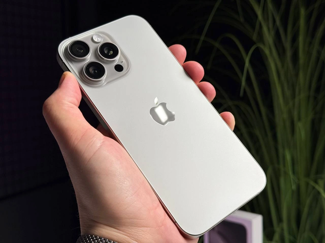 ВЖИВАНИЙ Б/У Apple iPhone 16 Pro Max 512GB Natural Titanium (MYX33) - Стан: гарний | Акумулятор: 92% | Комплектація: повний | Гарантія: 3 міс.