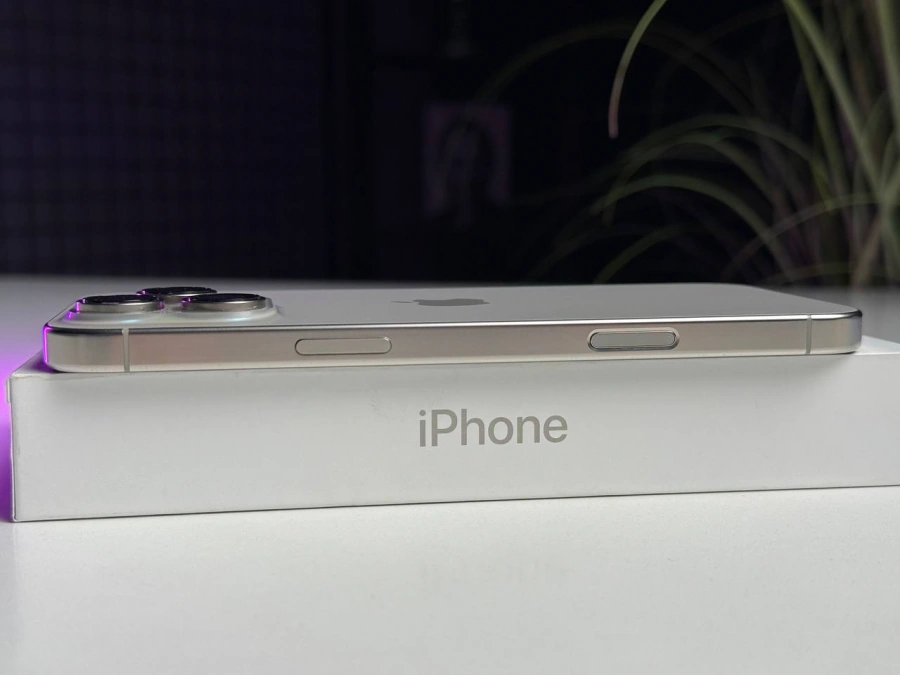 ВЖИВАНИЙ Б/У Apple iPhone 16 Pro Max 512GB Natural Titanium (MYX33) - Стан: гарний | Акумулятор: 92% | Комплектація: повний | Гарантія: 3 міс.