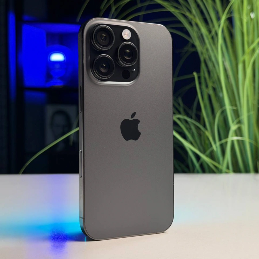 ВЖИВАНИЙ Б/У Apple iPhone 16 Pro 256GB Black Titanium (MYNH3) - Состояние: хороший | Аккумулятор: 92% | Комплектация: полный | Гарантия: 3 мес.