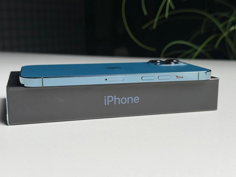 ВЖИВАНИЙ Б/У Apple iPhone 12 Pro Max 256GB Pacific Blue (MGCN3, MGDF3) - Стан: гарний | Акумулятор: 100% | Комплектація: повний | Гарантія: 3 міс.