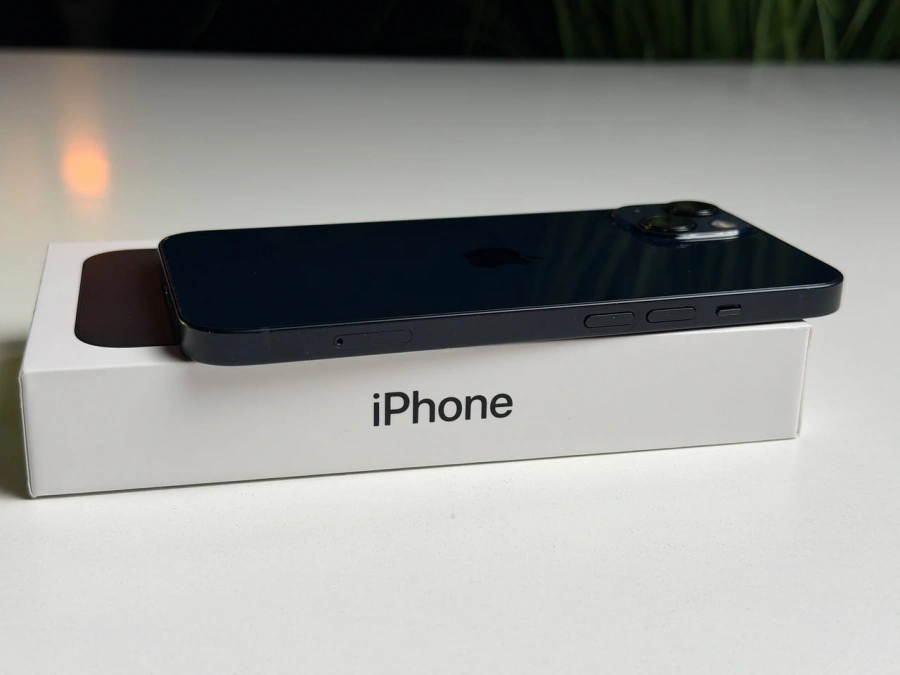 ВЖИВАНИЙ Б/У Apple iPhone 13 256GB Midnight (MLMU3, MLQ63) - Состояние: хороший | Аккумулятор: 100% | Комплектация: полный | Гарантия: 3 мес.