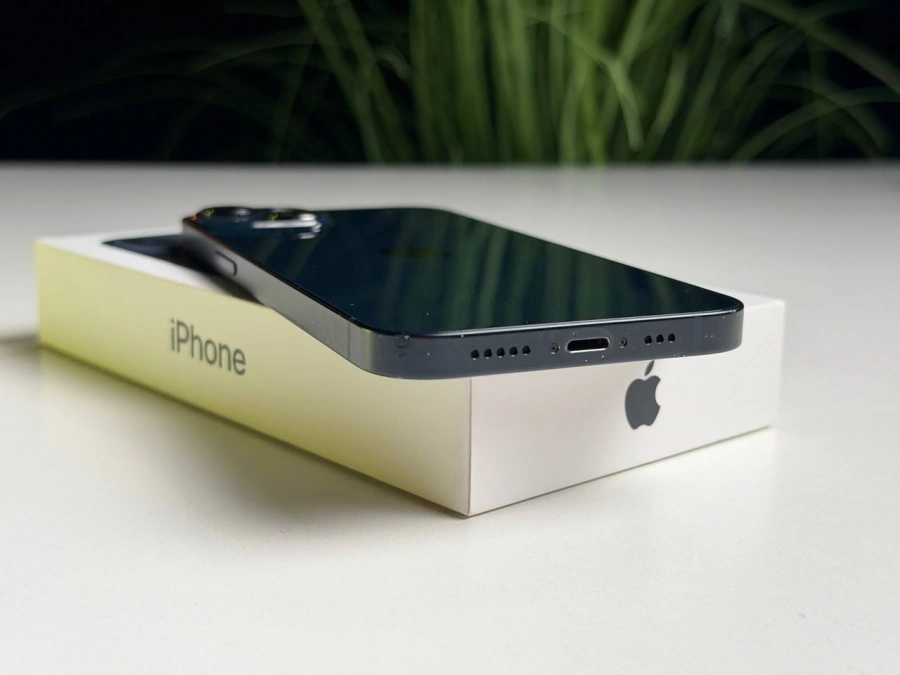 ВЖИВАНИЙ Б/У Apple iPhone 13 256GB Midnight (MLMU3, MLQ63) - Состояние: хороший | Аккумулятор: 100% | Комплектация: полный | Гарантия: 3 мес.
