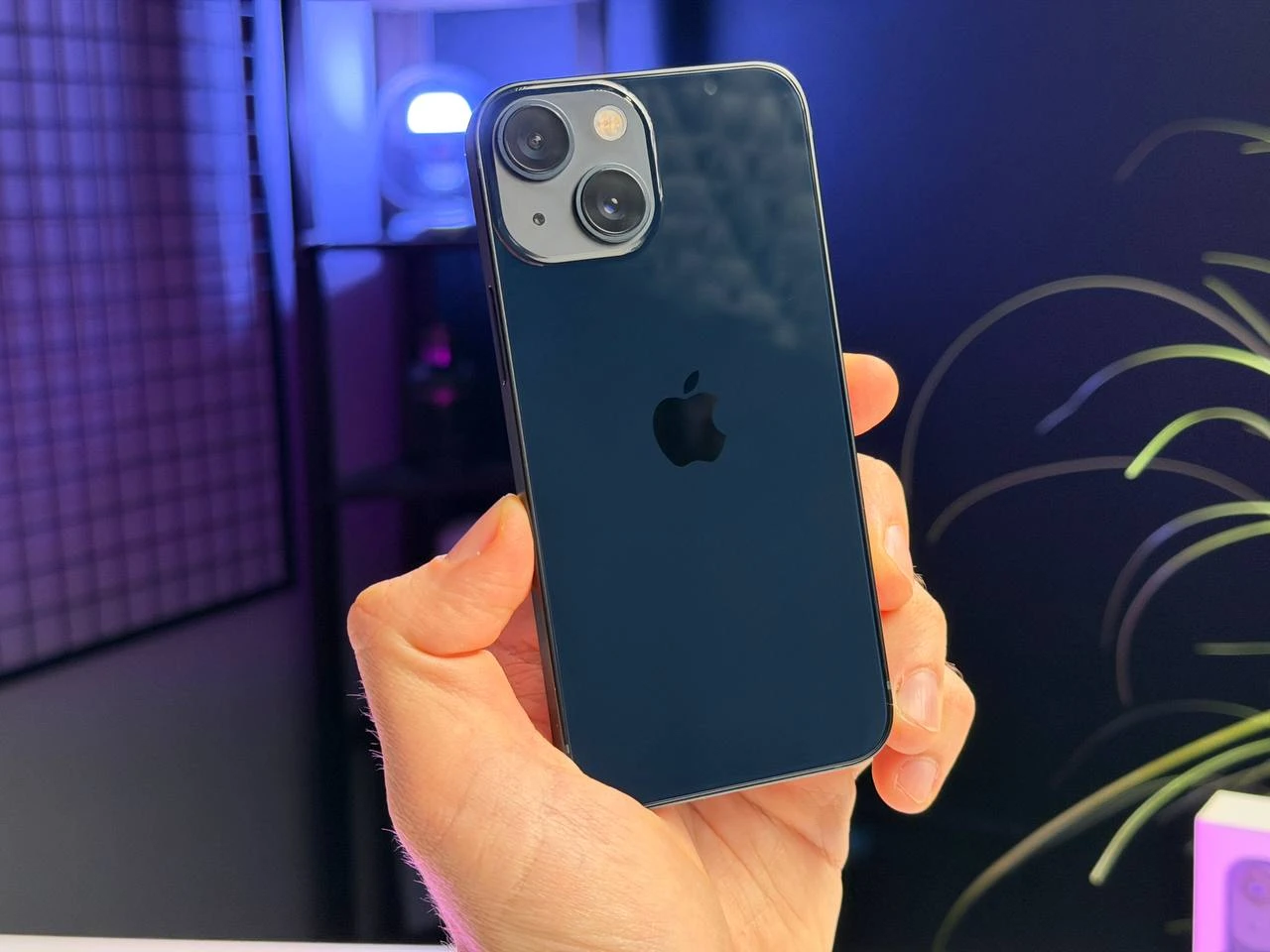 ВЖИВАНИЙ Б/У Apple iPhone 13 Mini 128GB Midnight (MLHM3, MLK03) - Стан: гарний | Акумулятор: 100% | Комплектація: повний | Гарантія: 3 міс.