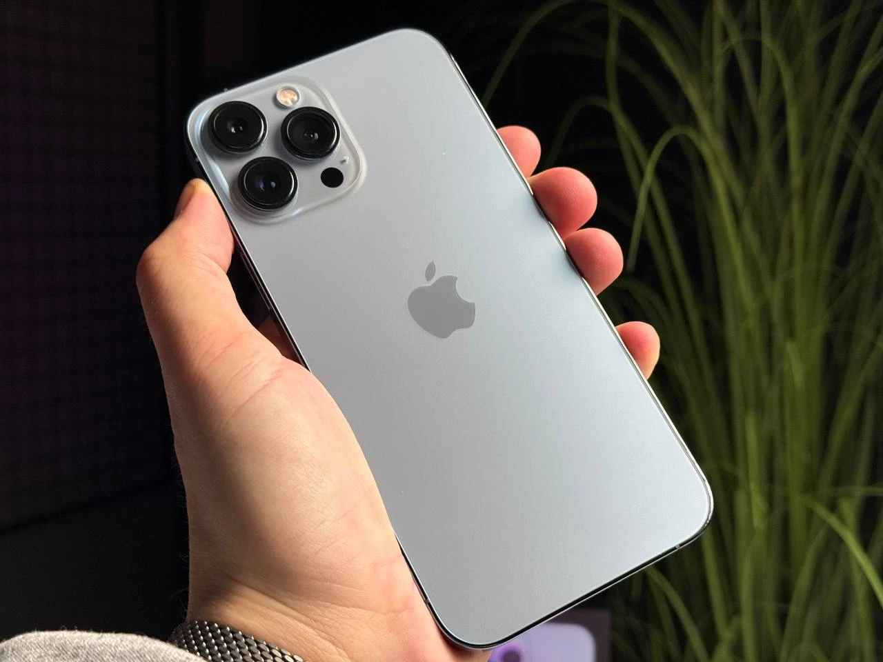 ВЖИВАНИЙ Б/У Apple iPhone 13 Pro Max 128GB Sierra Blue (MLKP3, MLL93) - Стан: гарний | Акумулятор: 88% | Комплектація: повний | Гарантія: 3 міс.