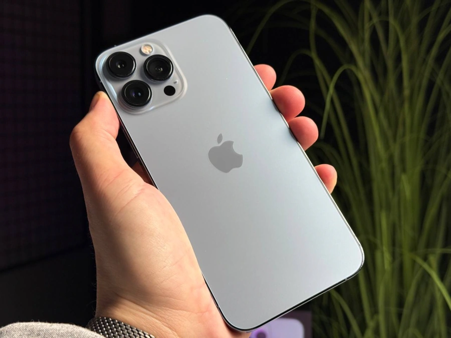 ВЖИВАНИЙ Б/У Apple iPhone 13 Pro Max 128GB Sierra Blue (MLKP3, MLL93) - Стан: гарний | Акумулятор: 88% | Комплектація: повний | Гарантія: 3 міс.