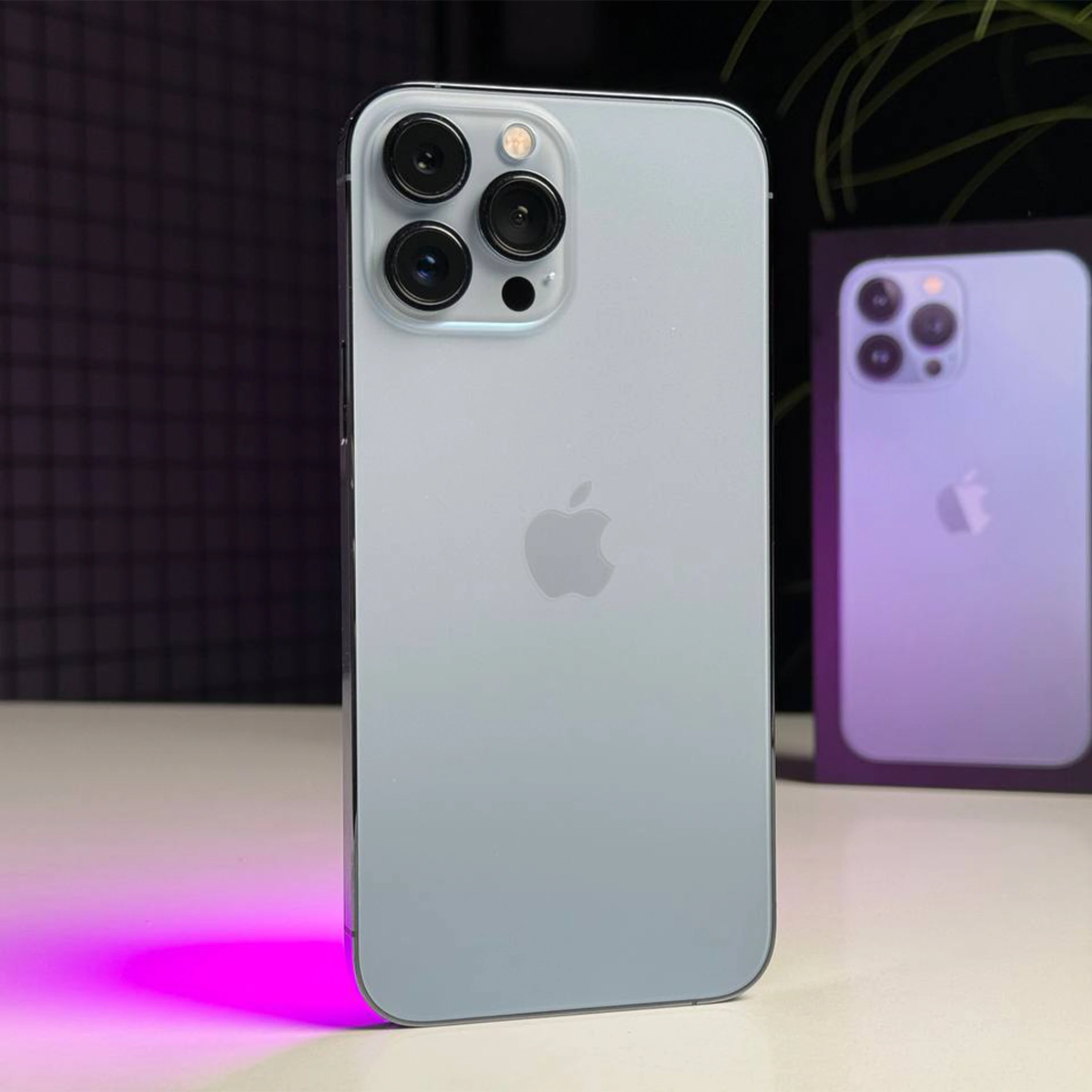 ВЖИВАНИЙ Б/У Apple iPhone 13 Pro Max 128GB Sierra Blue (MLKP3, MLL93) - Стан: гарний | Акумулятор: 88% | Комплектація: повний | Гарантія: 3 міс.