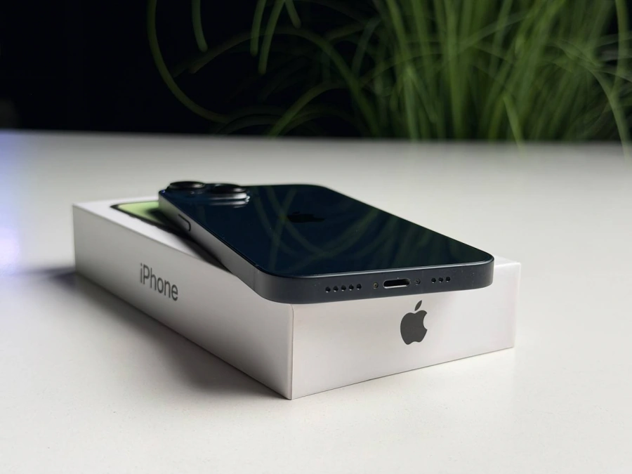 ВЖИВАНИЙ Б/У Apple iPhone 14 128GB Midnight (MPUF3) - Состояние: хороший | Аккумулятор: 100% | Комплектация: iPhone, кабель | Гарантия: 3 мес.