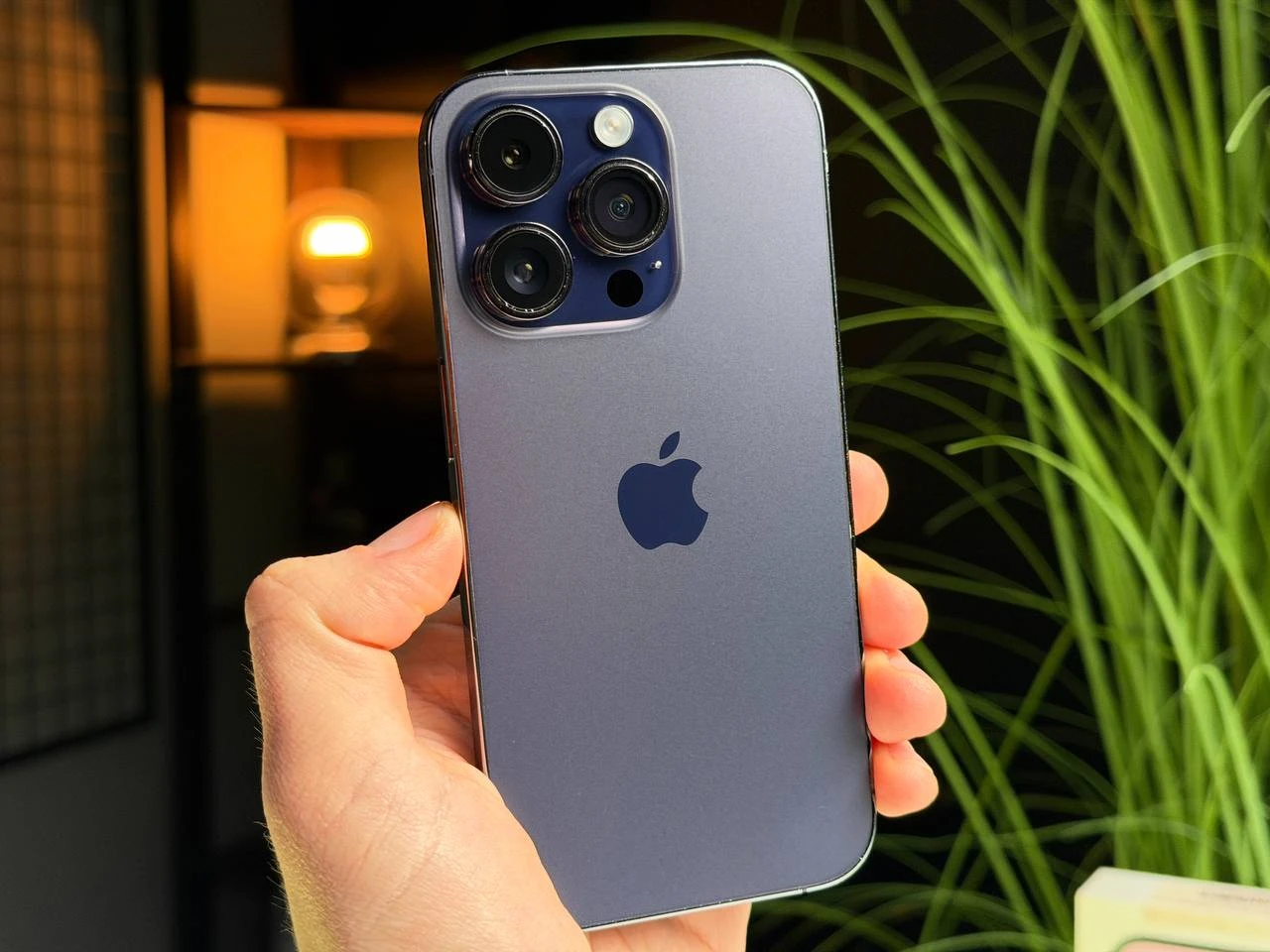 ВЖИВАНИЙ Б/У Apple iPhone 14 Pro 128GB Deep Purple (MQ0G3) - Стан: гарний | Акумулятор: 100% | Комплектація: повний | Гарантія: 3 міс.