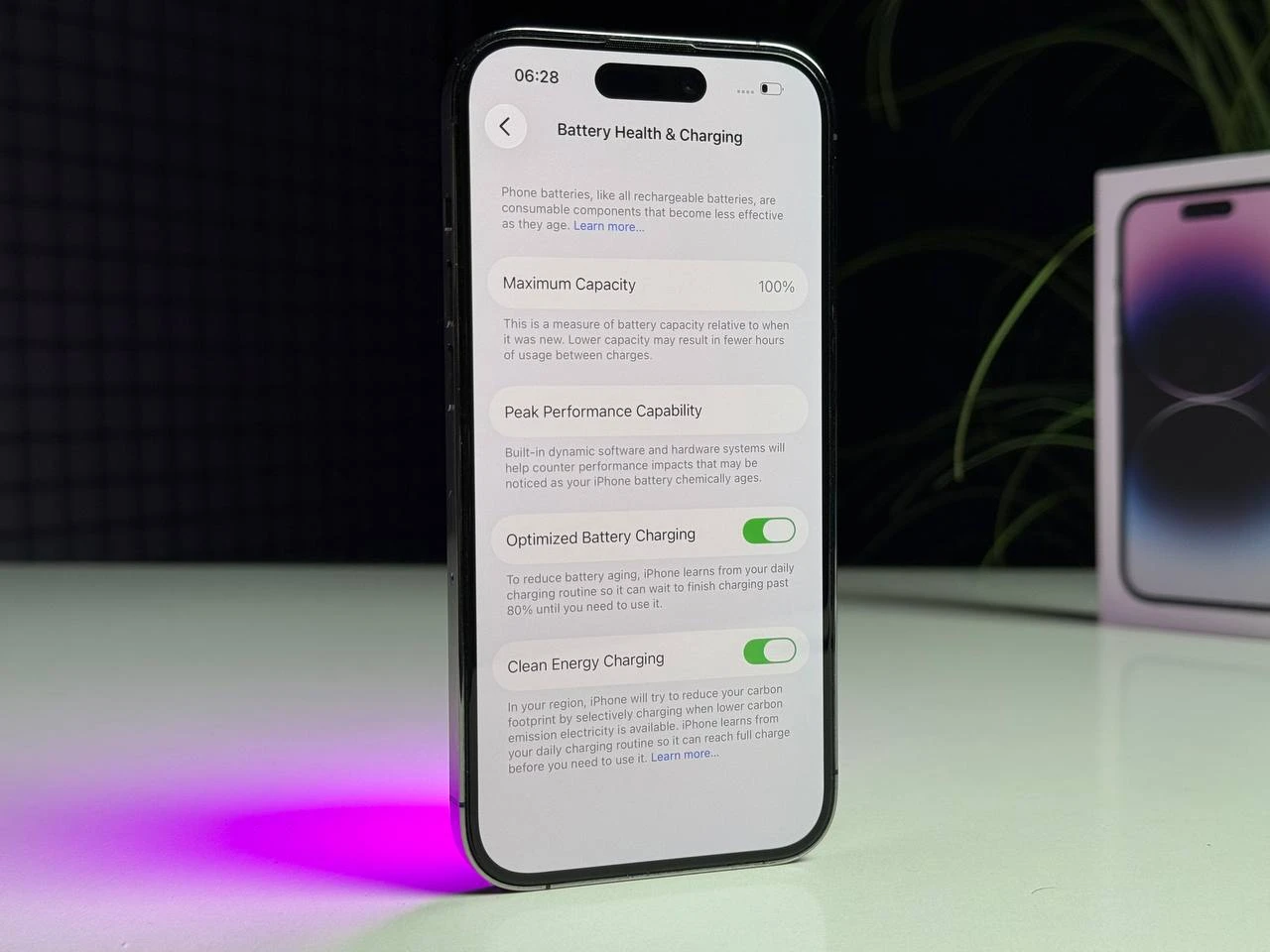 ВЖИВАНИЙ Б/У Apple iPhone 14 Pro 256GB Deep Purple (MQ1F3) - Стан: гарний | Акумулятор: 100% | Комплектація: повний | Гарантія: 3 міс.
