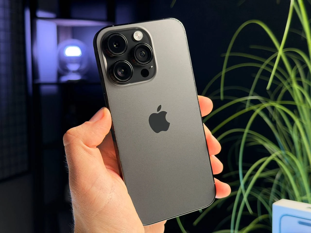 ВЖИВАНИЙ Б/У Apple iPhone 14 Pro 256GB Space Black (MQ0T3) - Состояние: хороший | Аккумулятор: 100% | Комплектация: полный | Гарантия: 3 мес.