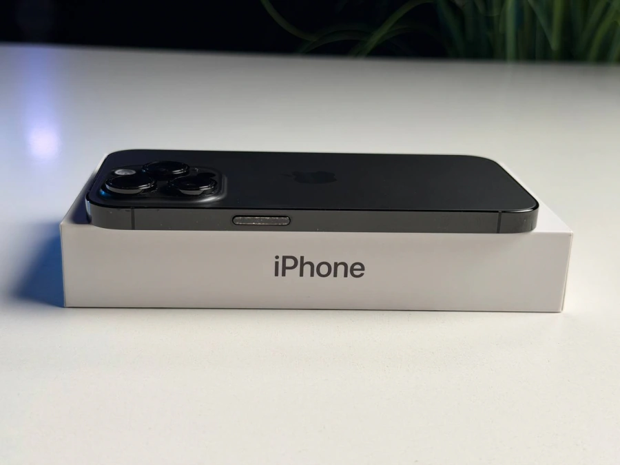 ВЖИВАНИЙ Б/У Apple iPhone 14 Pro 256GB Space Black (MQ0T3) - Стан: гарний | Акумулятор: 100% | Комплектація: повний | Гарантія: 3 міс.