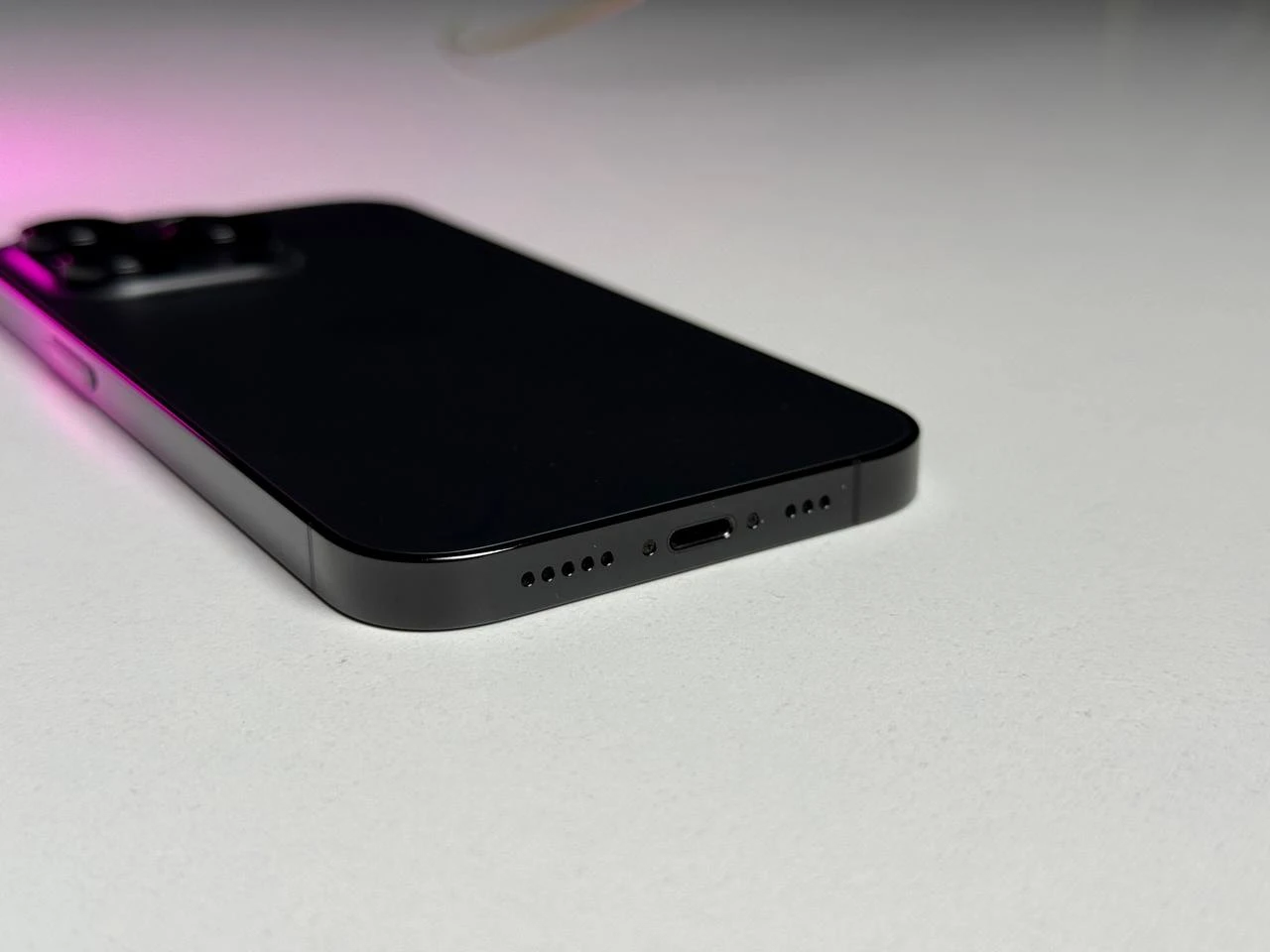 ВЖИВАНИЙ Б/У Apple iPhone 14 Pro 256GB Space Black (MQ0T3) - Состояние: хороший | Аккумулятор: 100% | Комплектация: iPhone, кабель | Гарантия: 3 мес.