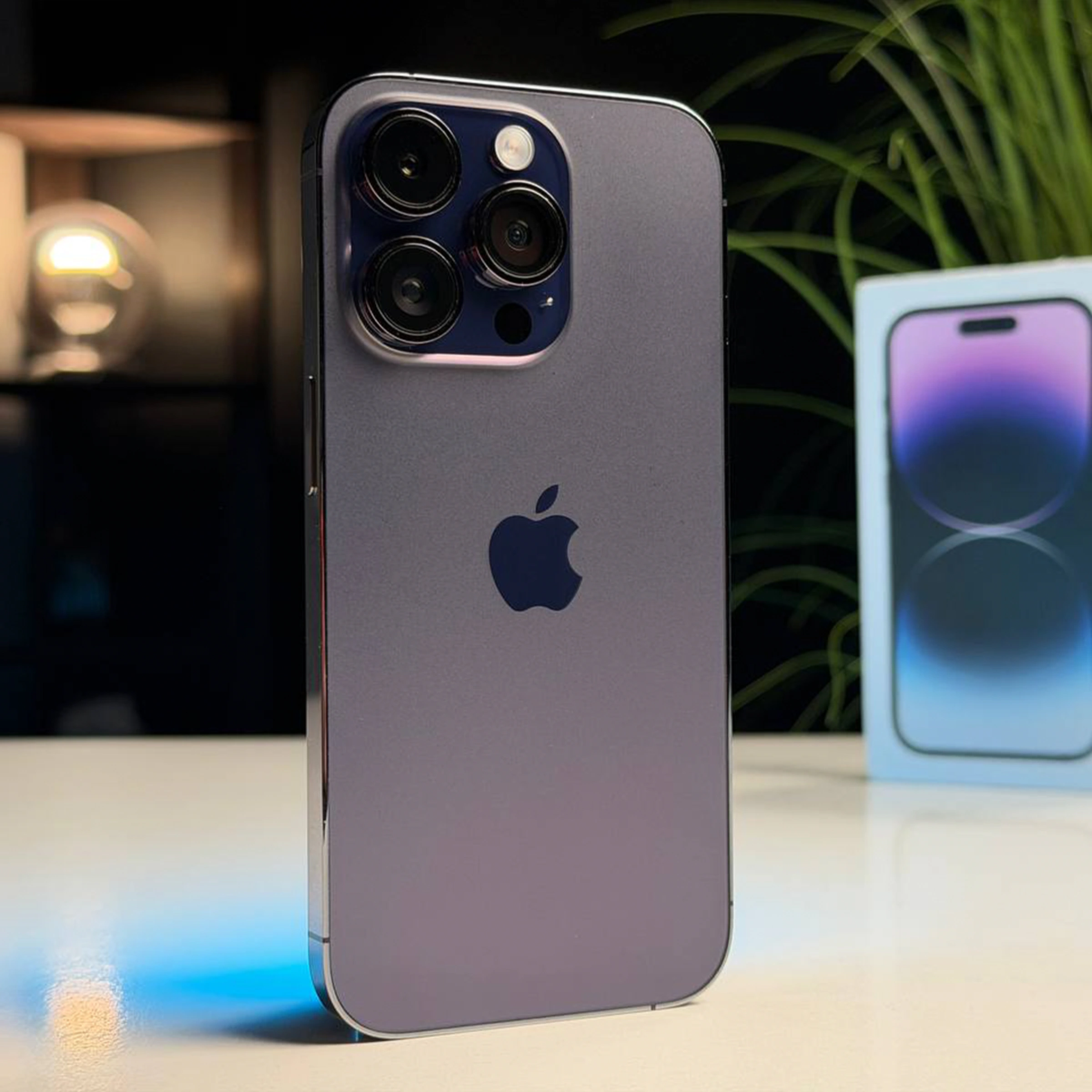 ВЖИВАНИЙ Б/У Apple iPhone 14 Pro 512GB Deep Purple (MQ293) - Стан: гарний | Акумулятор: 100% | Комплектація: повний | Гарантія: 3 міс.