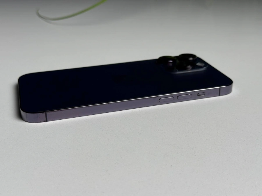 ВЖИВАНИЙ Б/У Apple iPhone 14 Pro Max 1TB Deep Purple eSim (MQ953) - Стан: гарний | Акумулятор: 100% | Комплектація: iPhone, кабель | Гарантія: 3 міс.