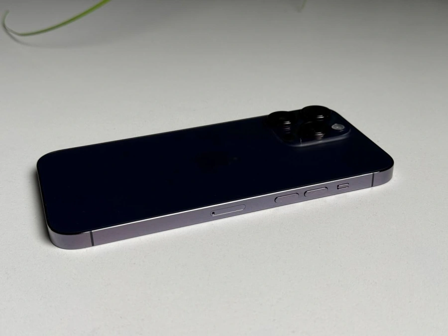 ВЖИВАНИЙ Б/У Apple iPhone 14 Pro Max 256GB Deep Purple (MQ9X3) - Стан: гарний | Акумулятор: 100% | Комплектація: iPhone, кабель | Гарантія: 3 міс.