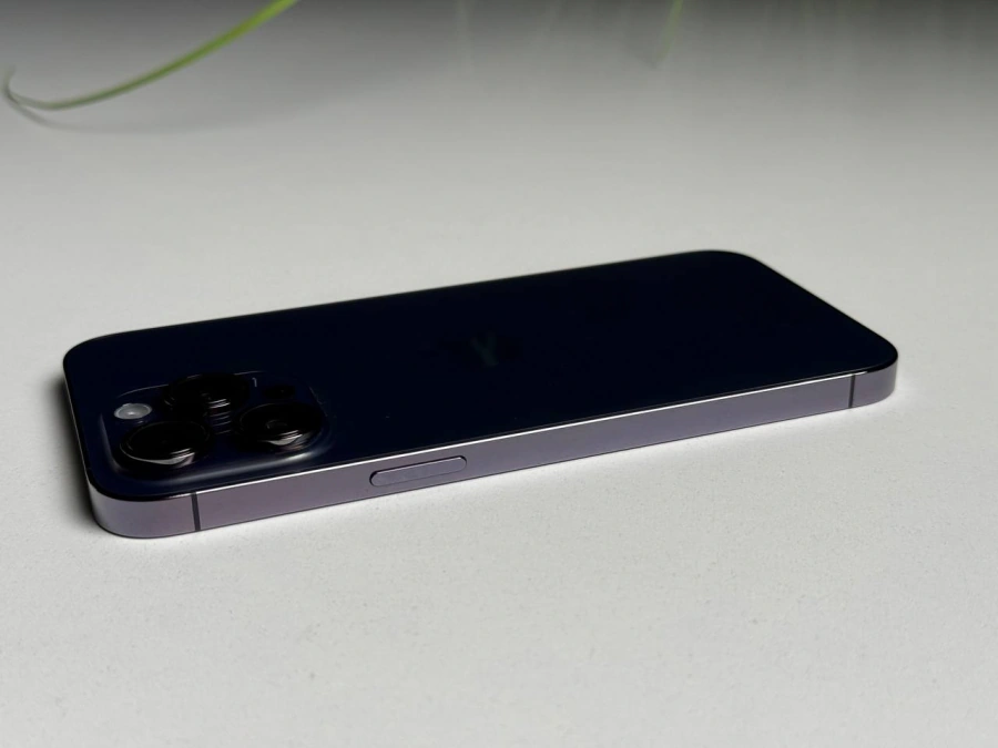 ВЖИВАНИЙ Б/У Apple iPhone 14 Pro Max 256GB Deep Purple (MQ9X3) - Стан: гарний | Акумулятор: 100% | Комплектація: iPhone, кабель | Гарантія: 3 міс.