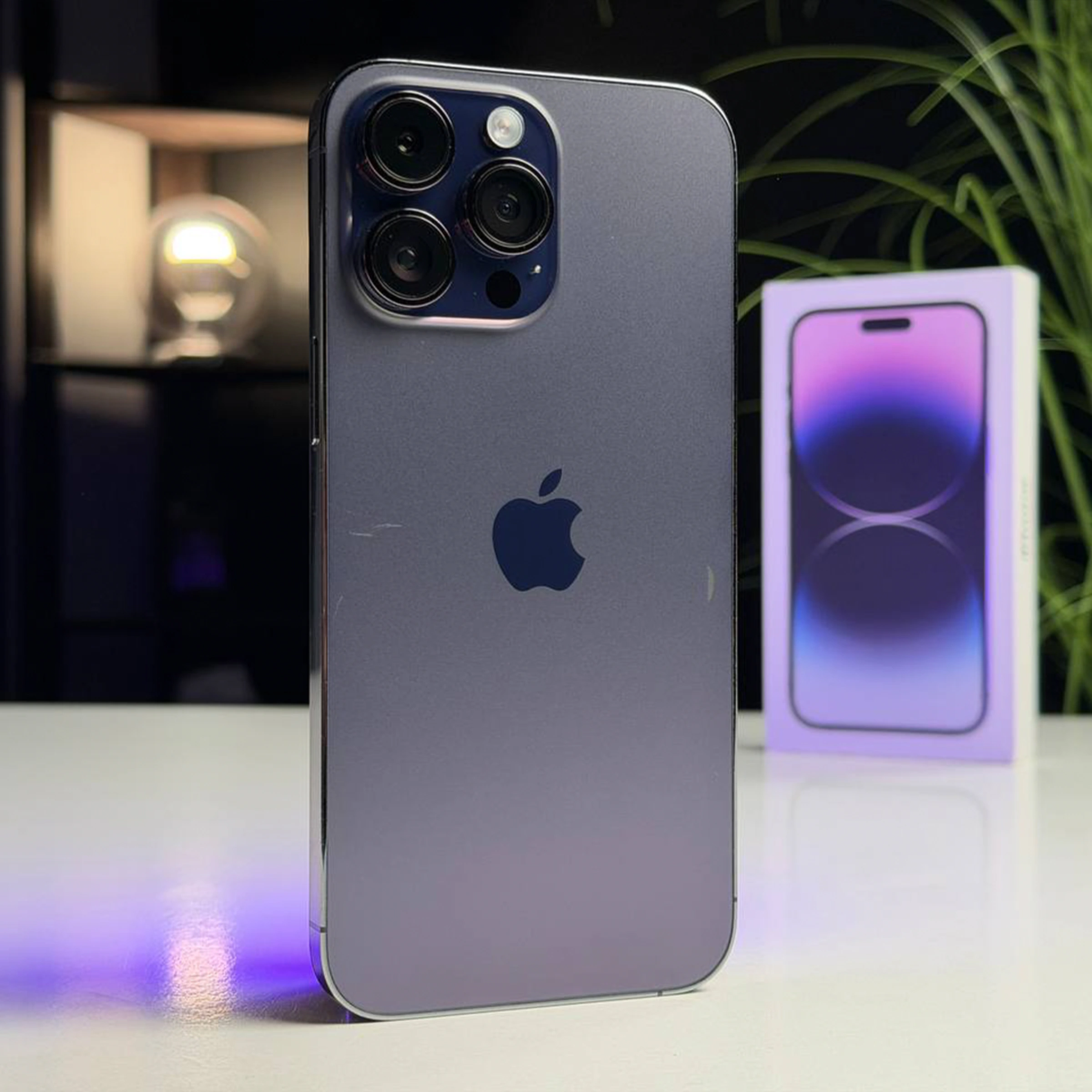 ВЖИВАНИЙ Б/У Apple iPhone 14 Pro Max 256GB Deep Purple (MQ9X3) - Стан: задовільний | Акумулятор: 100% | Комплектація: повний | Гарантія: 3 міс.