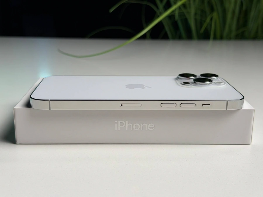ВЖИВАНИЙ Б/У Apple iPhone 14 Pro Max 256GB Silver (MQ9V3) - Стан: гарний | Акумулятор: 100% | Комплектація: повний | Гарантія: 3 міс.