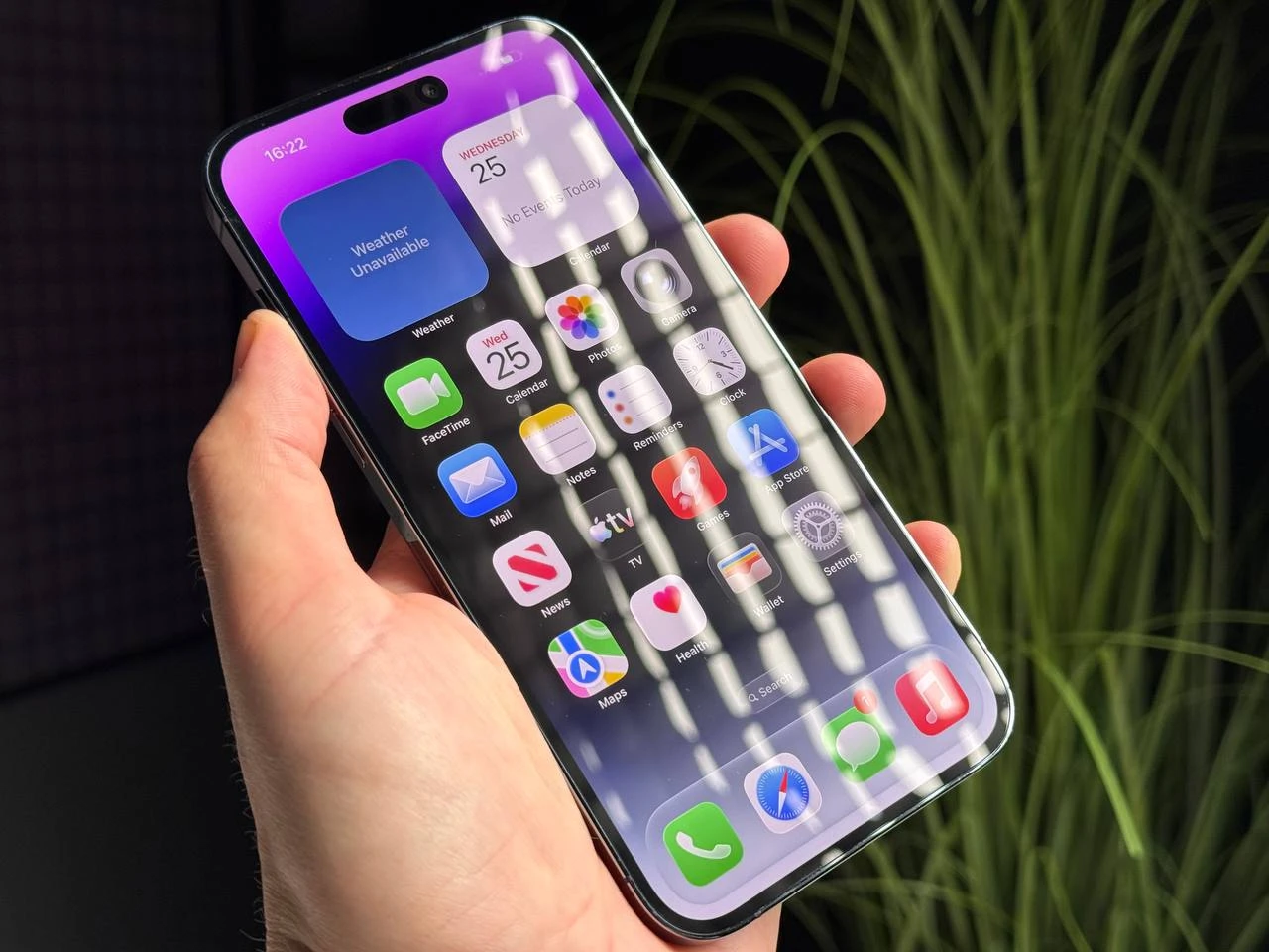 ВЖИВАНИЙ Б/У Apple iPhone 14 Pro Max 512GB Deep Purple (MQAM3) - Состояние: хороший | Аккумулятор: 100% | Комплектация: iPhone, кабель | Гарантия: 3 мес.