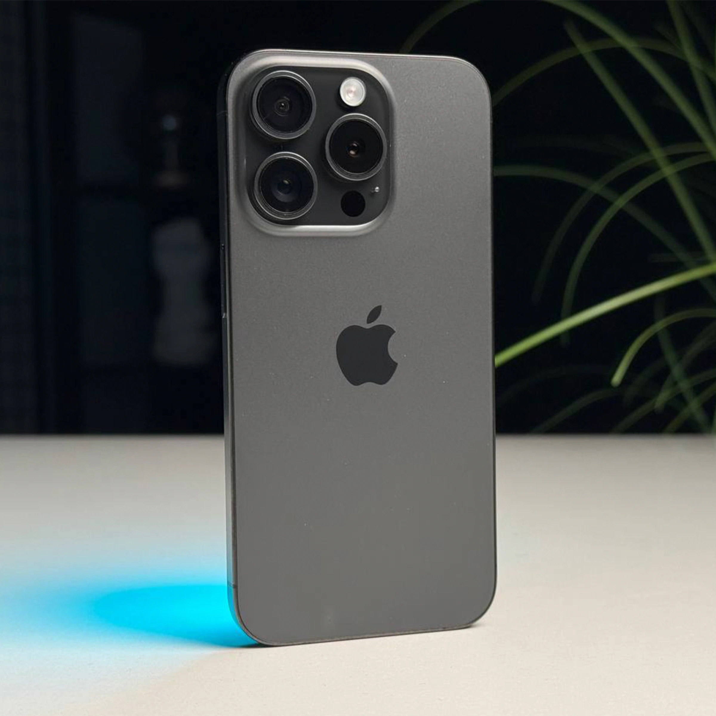 ВЖИВАНИЙ Б/У Apple iPhone 15 Pro 128GB Black Titanium (MTUV3) - Стан: гарний | Акумулятор: 100% | Комплектація: iPhone, кабель | Гарантія: 3 міс.