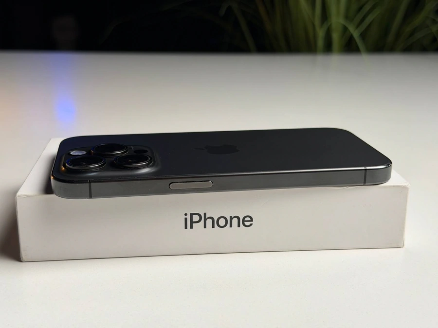 ВЖИВАНИЙ Б/У Apple iPhone 15 Pro 128GB Black Titanium (MTUV3) - Стан: гарний | Акумулятор: 100% | Комплектація: повний | Гарантія: 3 міс.