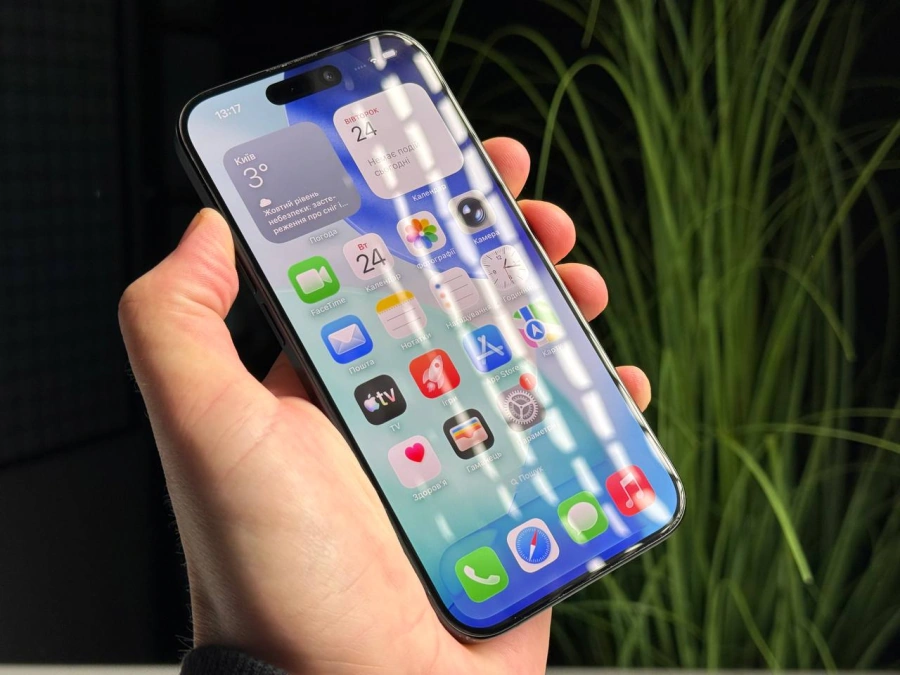 ВЖИВАНИЙ Б/У Apple iPhone 15 Pro 256GB Blue Titanium (MTV63) - Состояние: хороший | Аккумулятор: 88% | Комплектация: iPhone, кабель | Гарантия: 3 мес.
