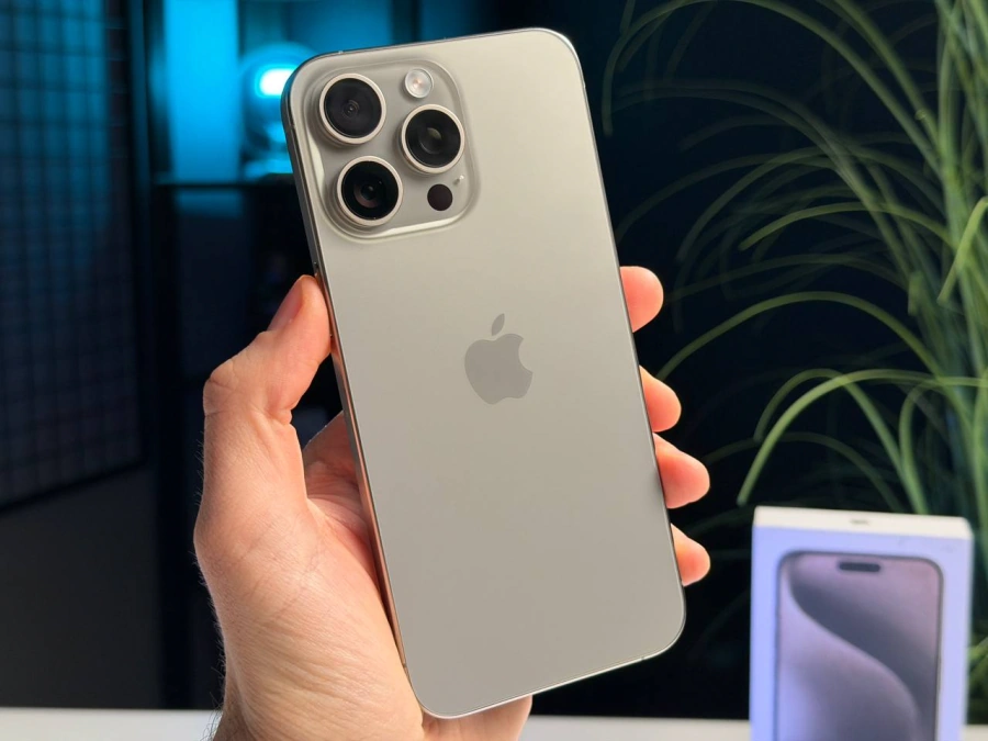 ВЖИВАНИЙ Б/У Apple iPhone 15 Pro Max 256GB Natural Titanium (MU793) - Стан: гарний | Акумулятор: 100% | Комплектація: повний | Гарантія: 3 міс.