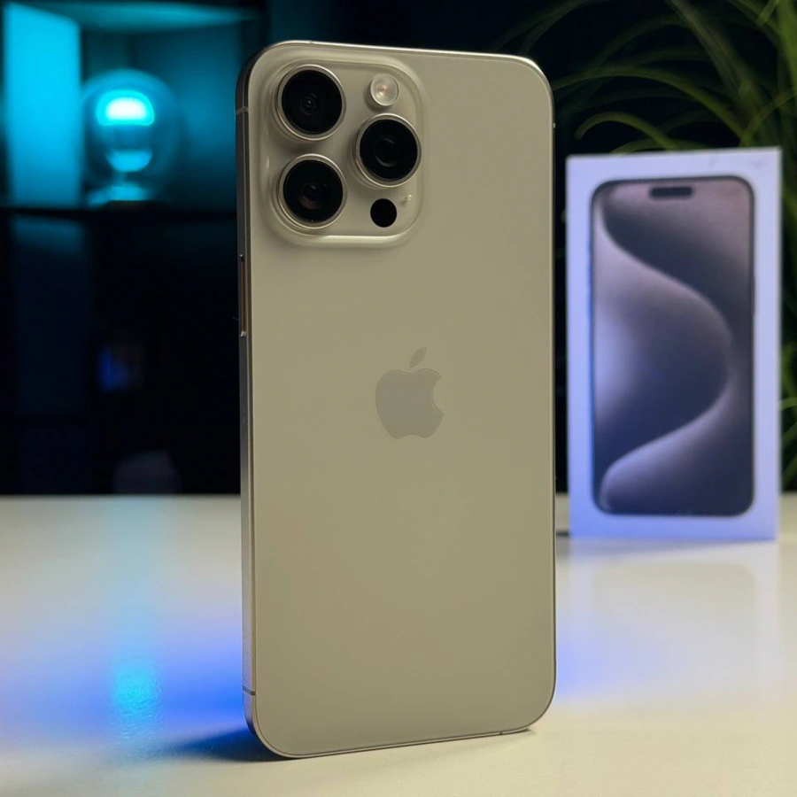 ВЖИВАНИЙ Б/У Apple iPhone 15 Pro Max 256GB Natural Titanium (MU793) - Стан: гарний | Акумулятор: 100% | Комплектація: повний | Гарантія: 3 міс.