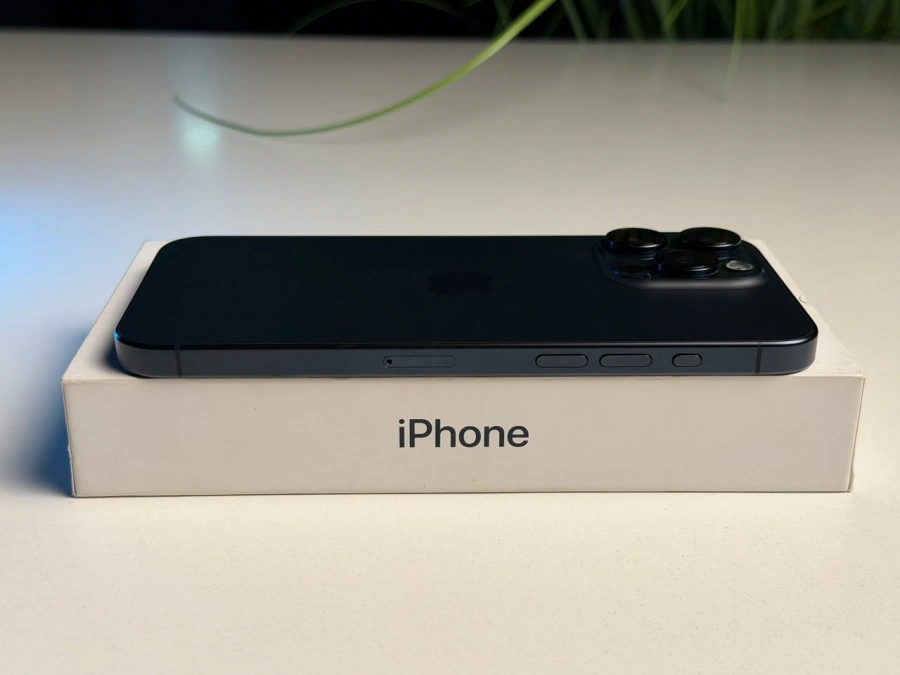 ВЖИВАНИЙ Б/У Apple iPhone 15 Pro Max 512GB Blue Titanium (MU7F3) - Стан: гарний | Акумулятор: 89% | Комплектація: повний | Гарантія: 3 міс.