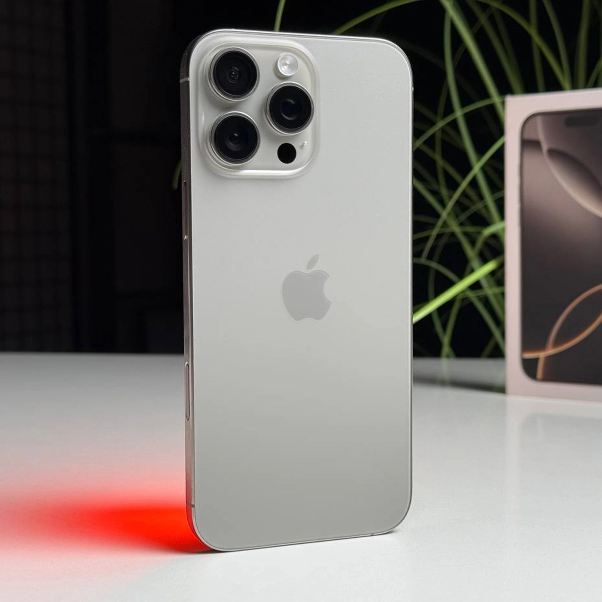 ВЖИВАНИЙ Б/У Apple iPhone 16 Pro Max 1TB Natural Titanium (MYX73) - Состояние: идеальный | Аккумулятор: 92% | Комплектация: полный | Гарантия: 3 мес.