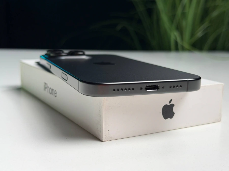 ВЖИВАНИЙ Б/У Apple iPhone 16 Pro Max 256GB Black Titanium (MYWV3) - Стан: ідеальний | Акумулятор: 91% | Комплектація: повний | Гарантія: 3 міс.