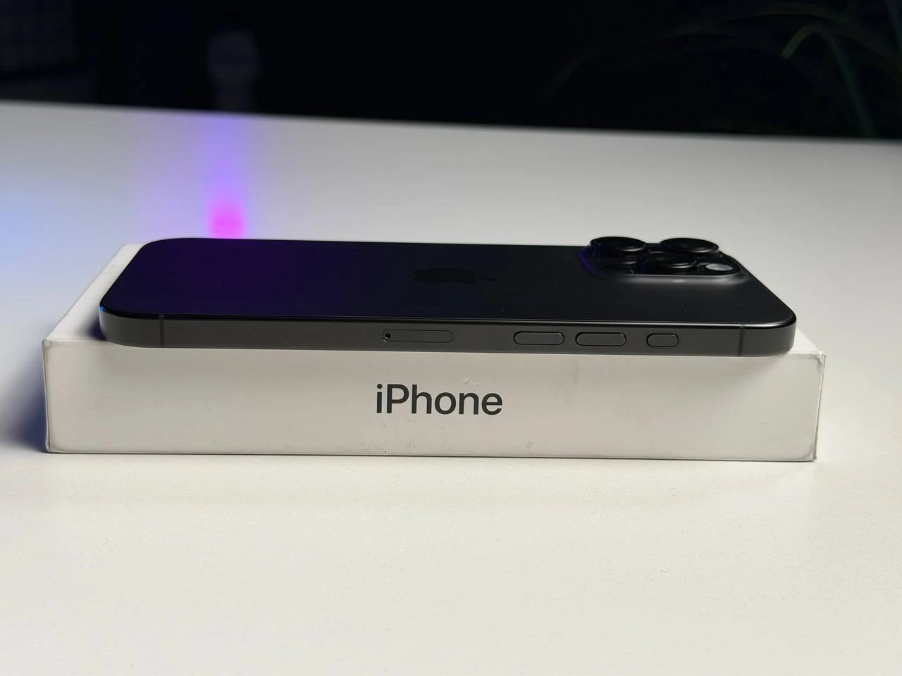 ВЖИВАНИЙ Б/У Apple iPhone 16 Pro Max 256GB Black Titanium (MYWV3) - Стан: ідеальний | Акумулятор: 95% | Комплектація: повний | Гарантія: 3 міс.