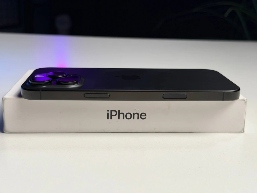 ВЖИВАНИЙ Б/У Apple iPhone 16 Pro Max 256GB Black Titanium (MYWV3) - Стан: ідеальний | Акумулятор: 95% | Комплектація: повний | Гарантія: 3 міс.