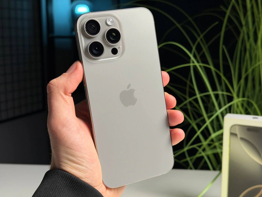 ВЖИВАНИЙ Б/У Apple iPhone 16 Pro Max 256GB Natural Titanium (MYWY3) - Стан: гарний | Акумулятор: 94% | Комплектація: повний | Гарантія: 3 міс.
