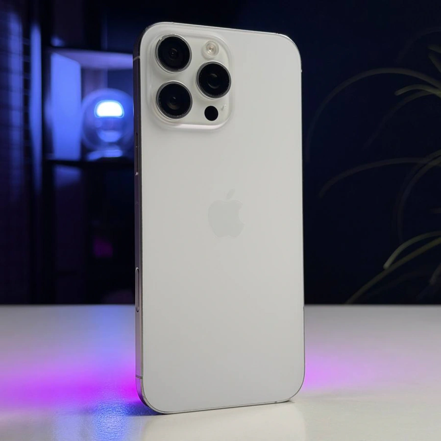 ВЖИВАНИЙ Б/У Apple iPhone 16 Pro Max 256GB White Titanium (MYWW3) - Стан: гарний | Акумулятор: 98% | Комплектація: iPhone, кабель | Гарантія: 3 міс.